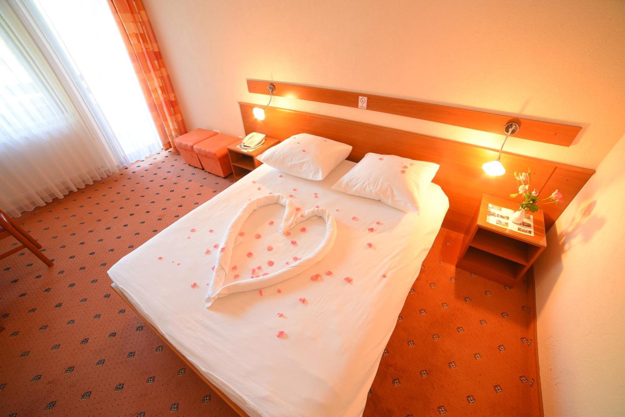 Hotel Ada Bihac Exterior photo