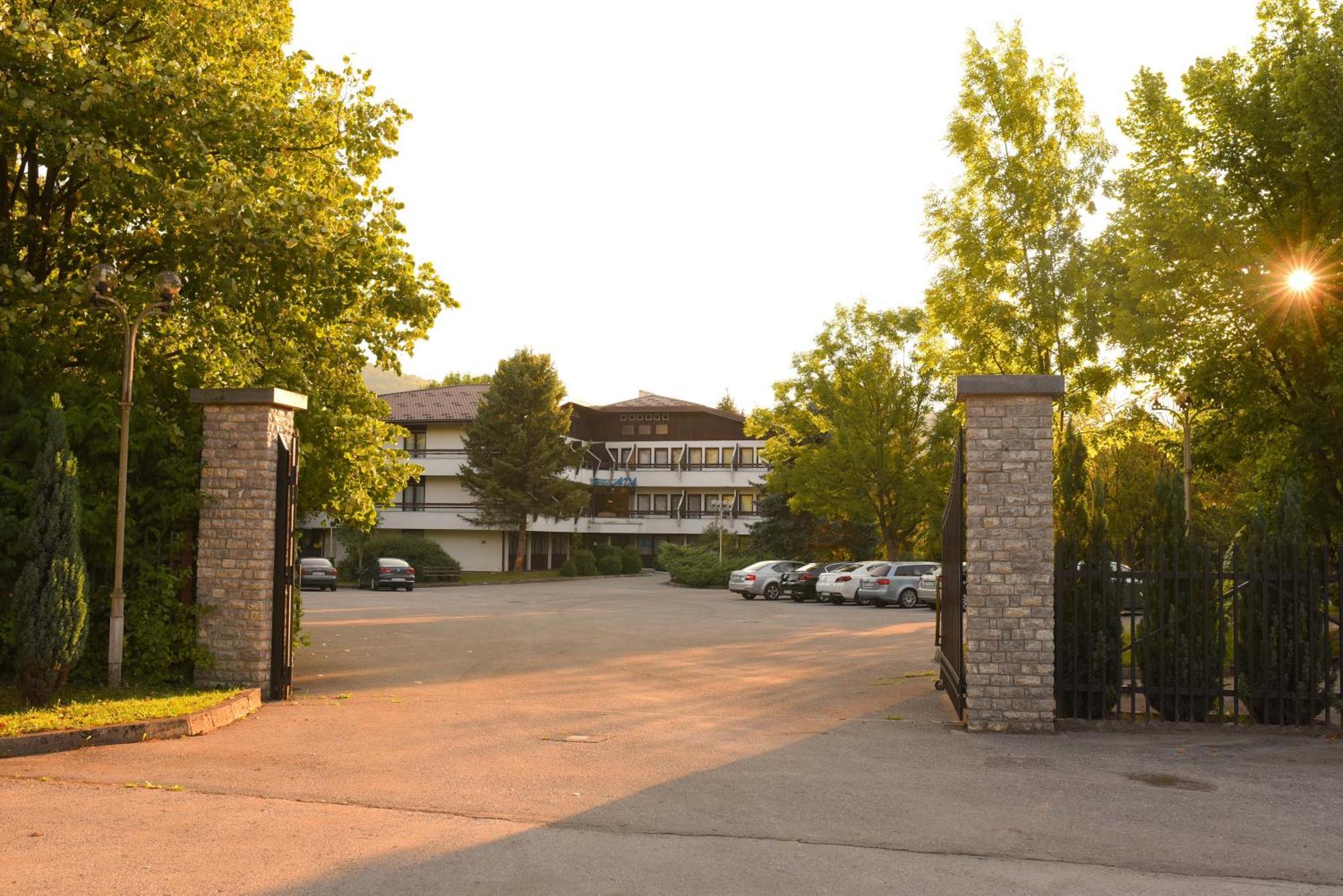 Hotel Ada Bihac Exterior photo